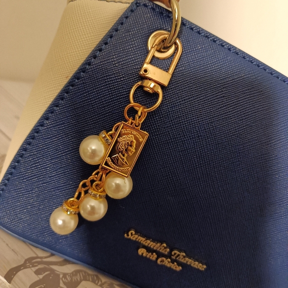 Samantha Thavasa Navy Blue Cream Mini Top-Handle Bag with Brown Handles - Picture 2 of 16